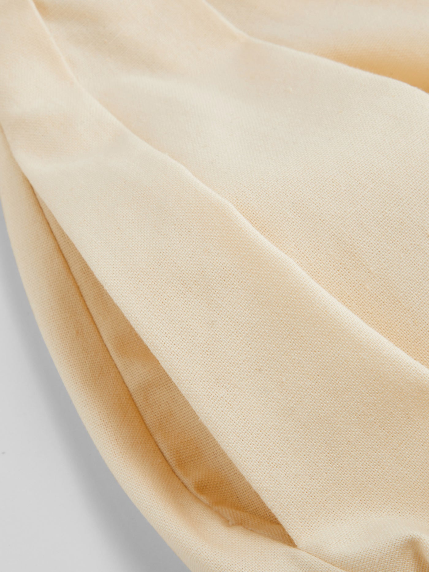 Vestido midi de mezcla de lino con cuello barco, volantes y espalda descubierta - Beige
