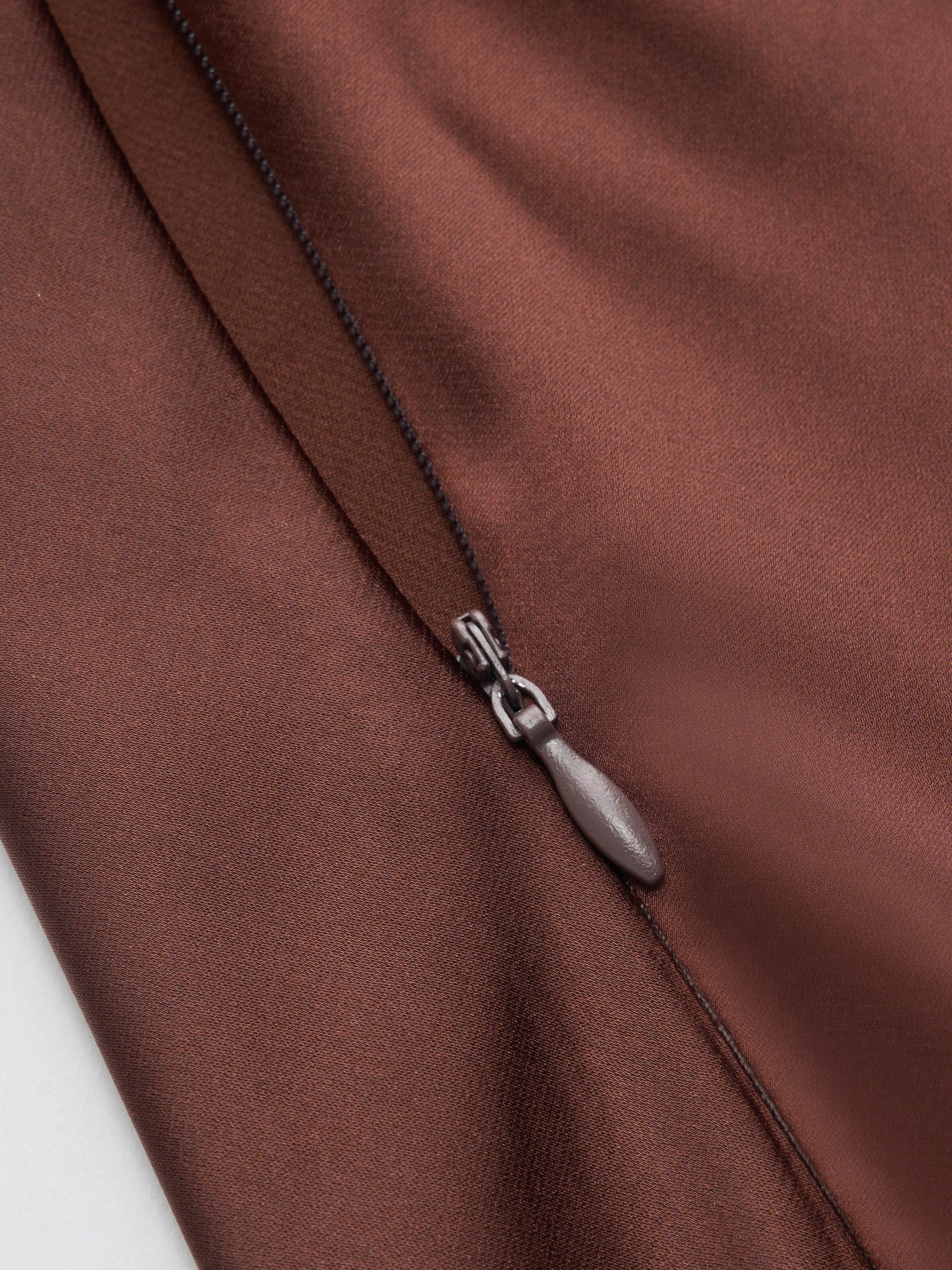 Vestido maxi satinado halter con espalda descubierta - Café - imagen 7