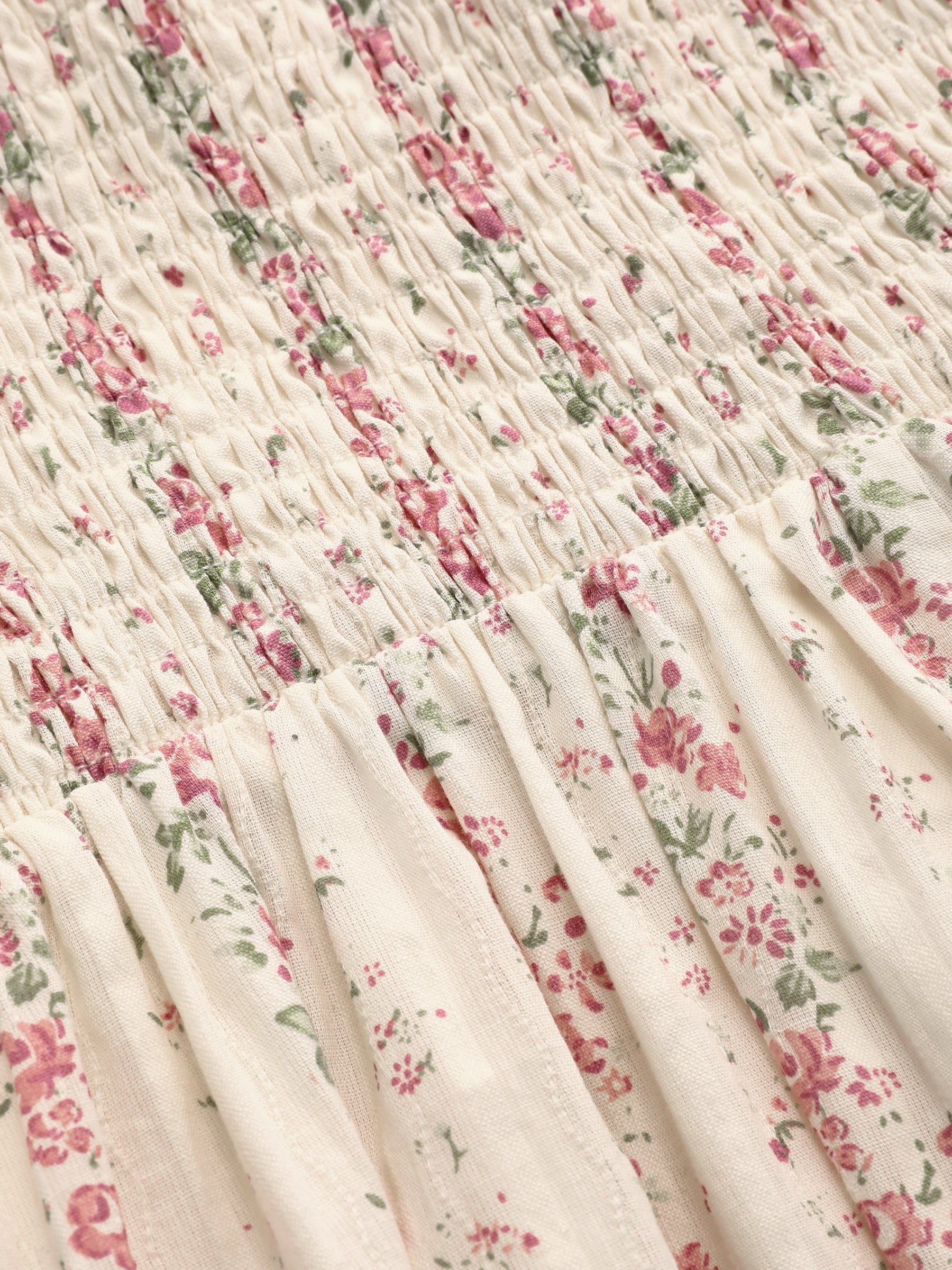 Vestido largo floral de algodón con cuello en V y fruncido
