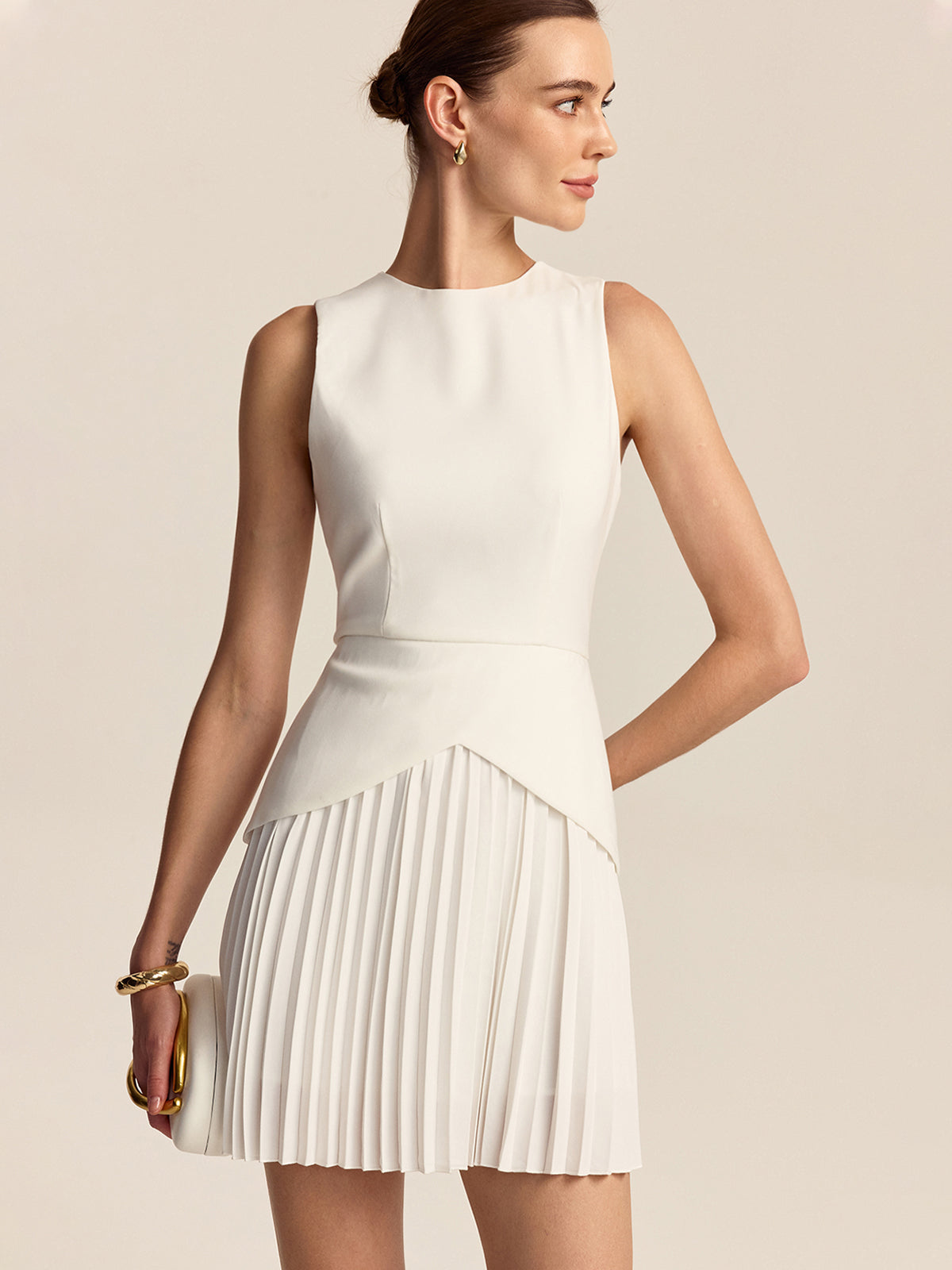 Vestido mini con bajo plisado - imagen 1
